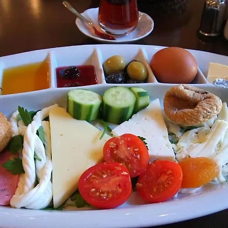 Ekol Hotel 2*