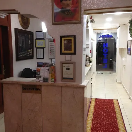 Hotel Ekol 2*