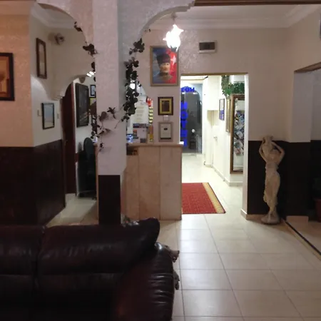 Ekol Hotel 2*