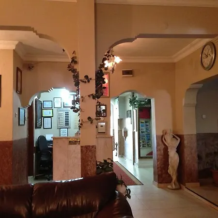 Ekol Hotel